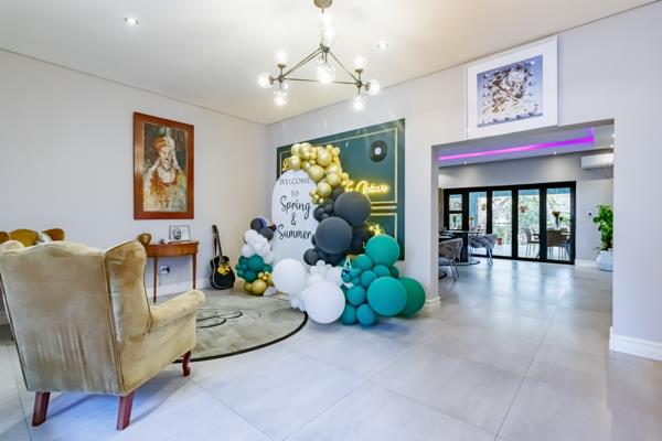 6 Bedroom House