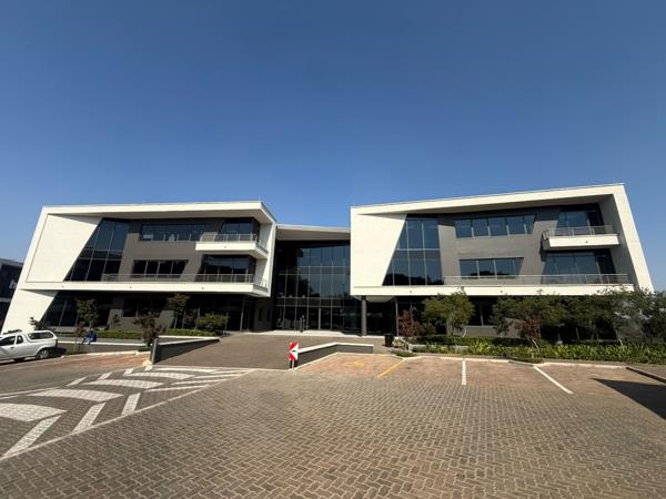1 200 m² Commercial space