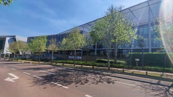 1 300 m² Commercial space