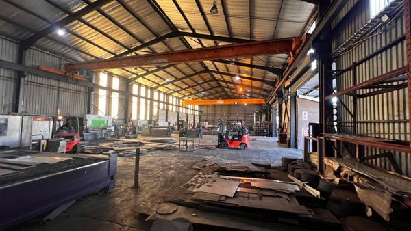 1 392 m² Industrial space