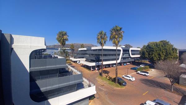 852 m² Commercial space
