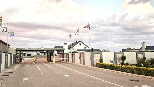 396 m² Land