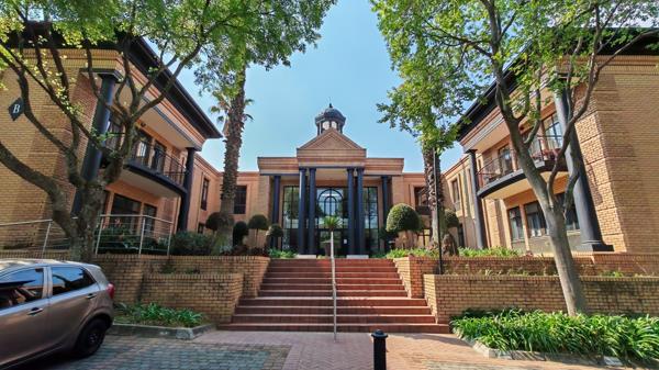 672 m² Office Space