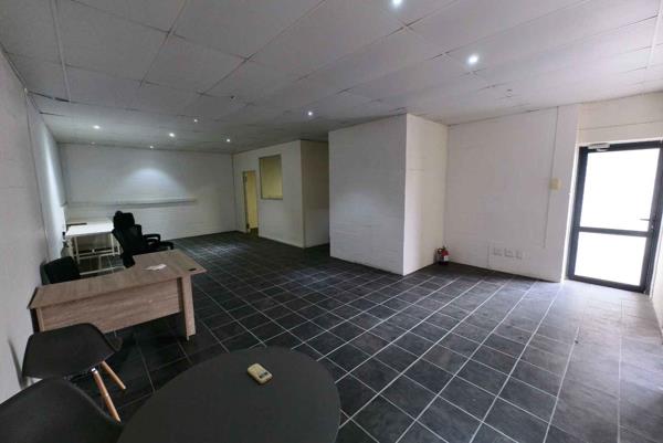 102 m² Industrial space