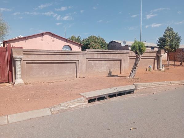 2 Bedroom House