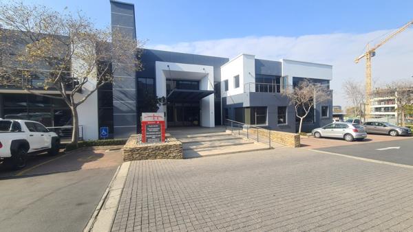 205 m² Commercial space
