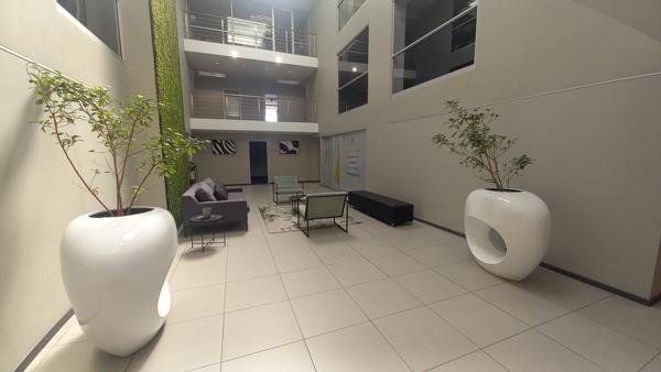 164 m² Commercial space