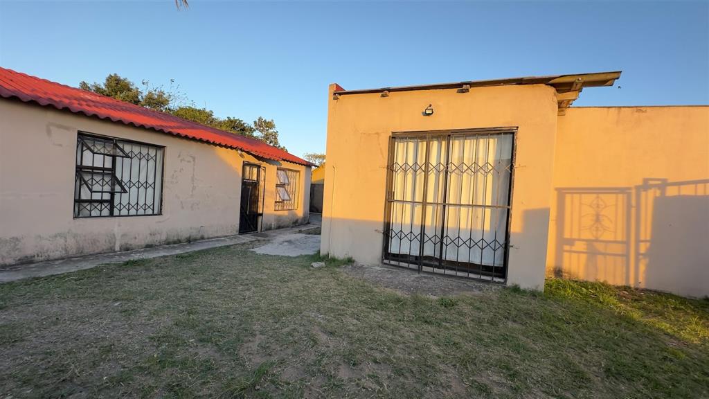 7 Bedroom House