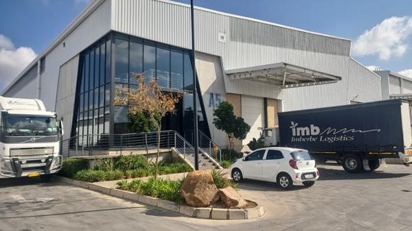 5 860 m² Industrial space