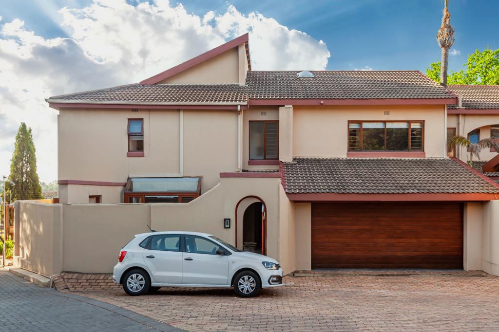 4 Bedroom Townhouse
