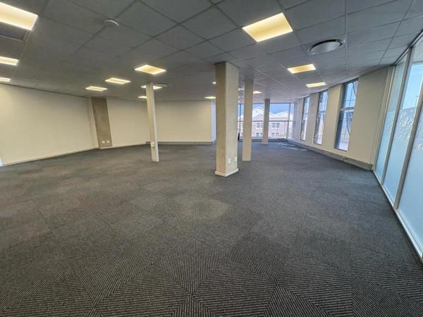 486 m² Commercial space