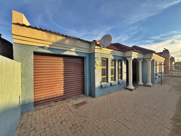 5 Bedroom House