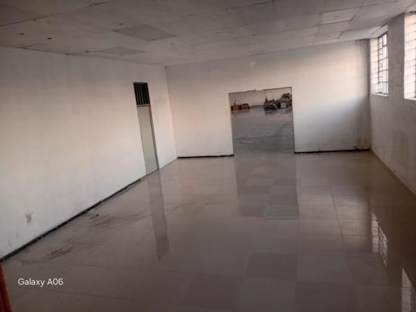 560 m² Industrial space