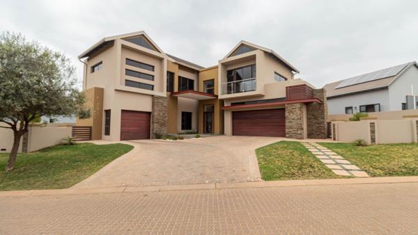 6 Bedroom House