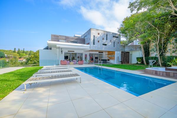 6 Bedroom House