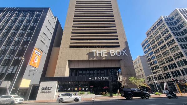 680 m² Commercial space