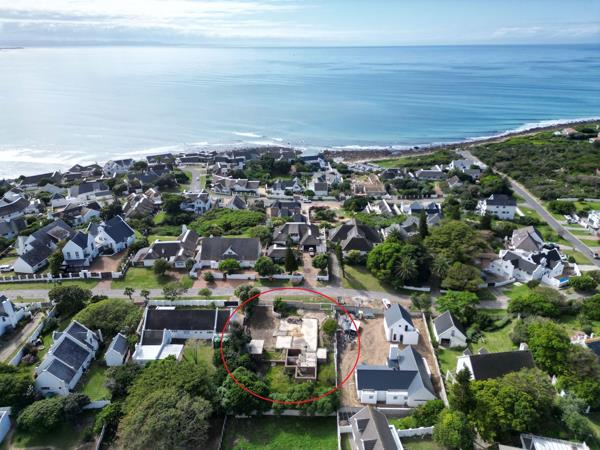 996 m² Land