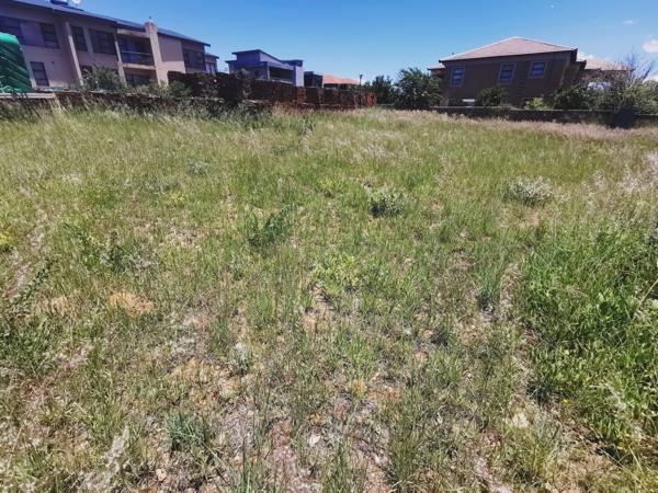 723 m² Land