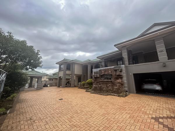 6 Bedroom House