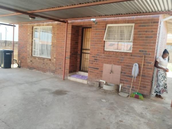 2 Bedroom House