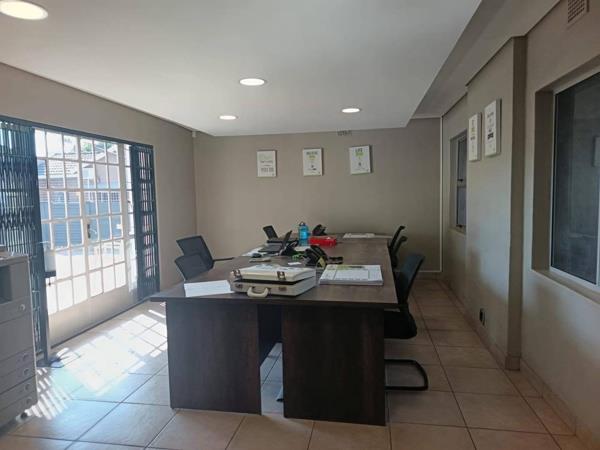 140 m² Office Space