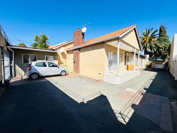 7 Bedroom House