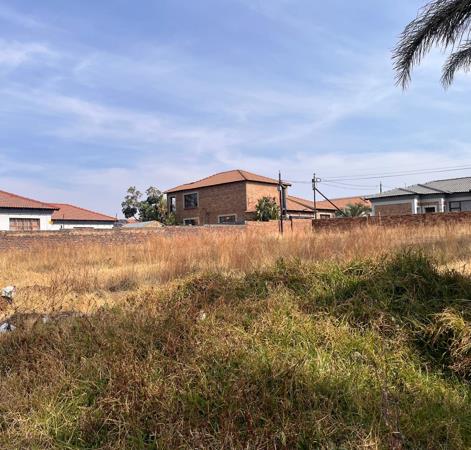 826 m² Land