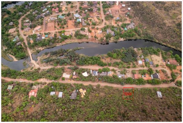1 002 m² Land