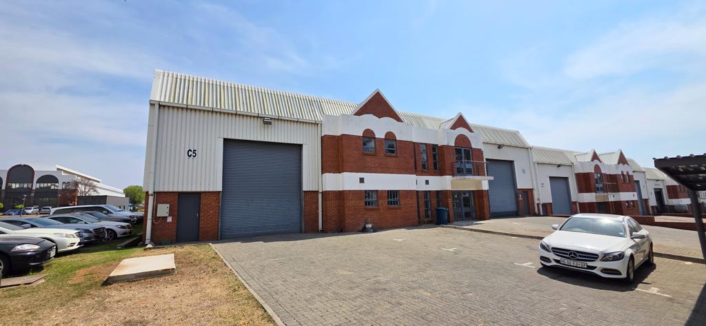771.5 m² Industrial space