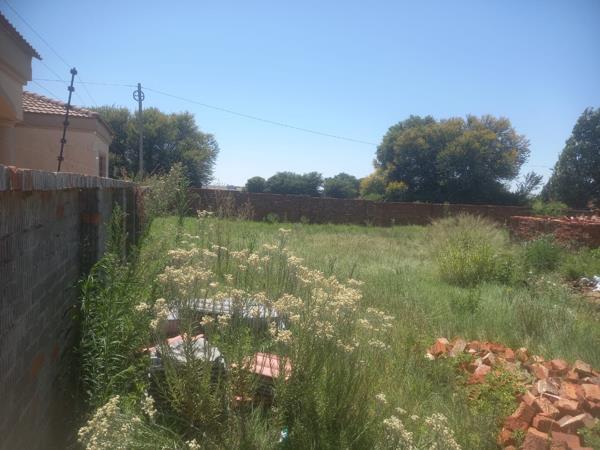 495 m² Land