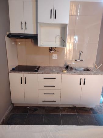 1 Bedroom House
