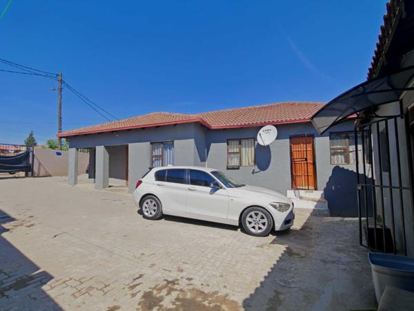 10 Bedroom House