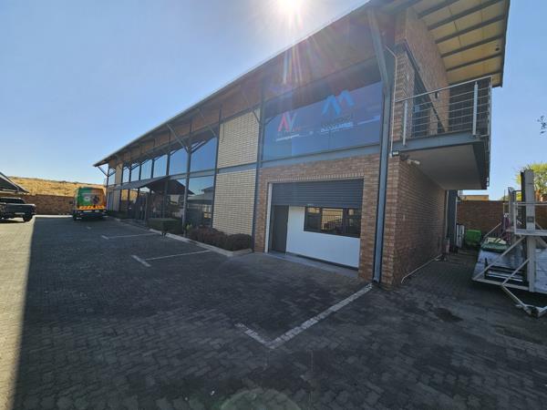 814 m² Industrial space