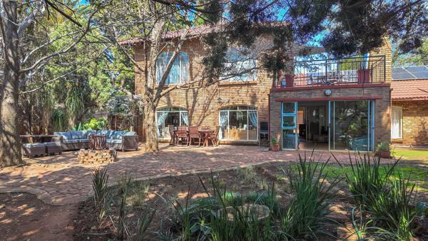 5 Bedroom House