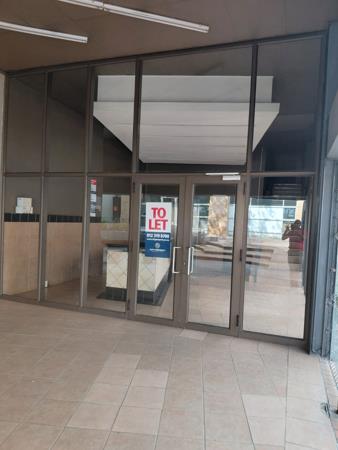 2 430 m² Retail Space