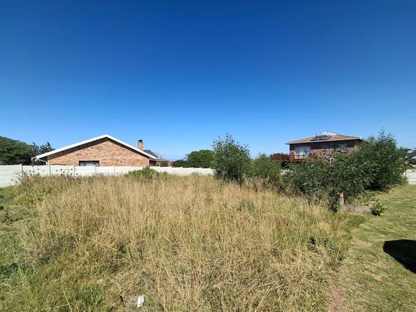 672 m² Land