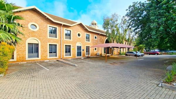 745 m² Office Space