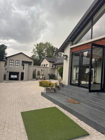 1 Bedroom Garden Cottage