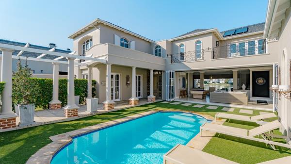 5 Bedroom House