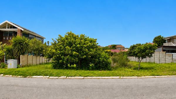 771 m² Land