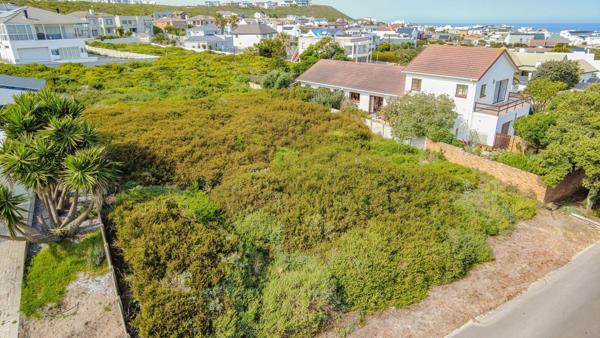 912 m² Land