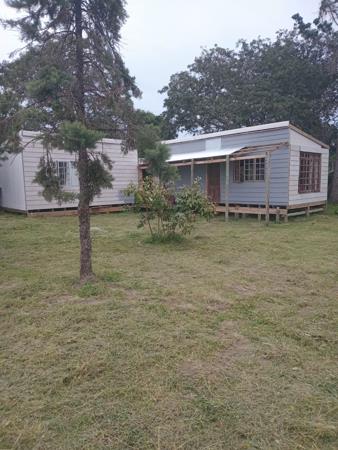 2 205 m² Land