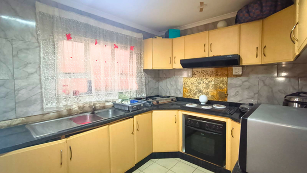2 Bedroom House