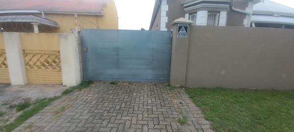 1 Bedroom House