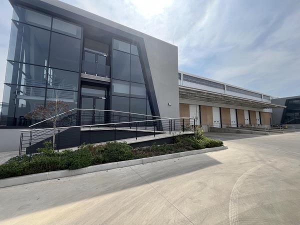 8 300 m² Industrial space