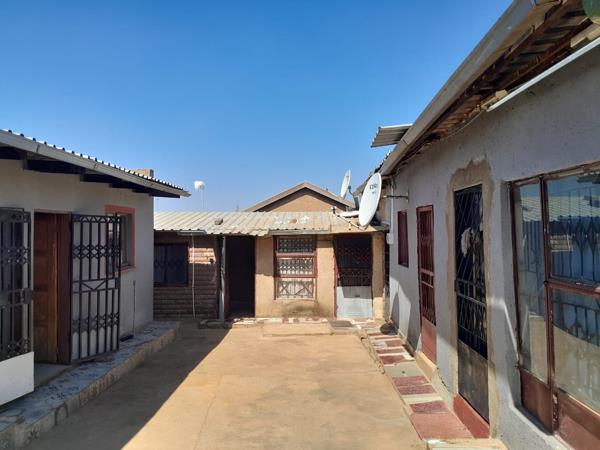 6 Bedroom House