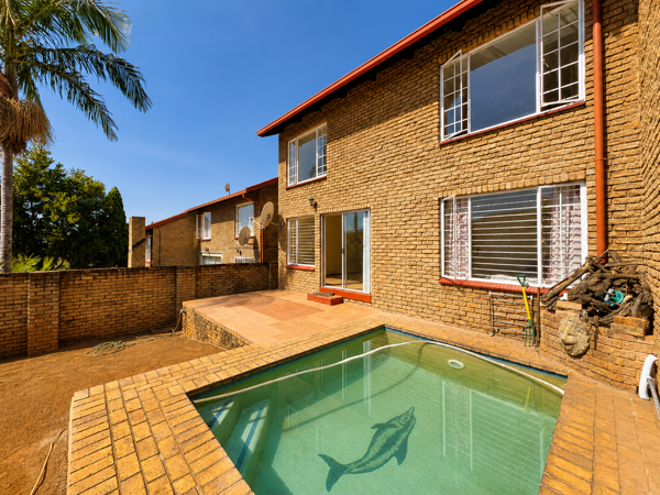 3 Bedroom Townhouse