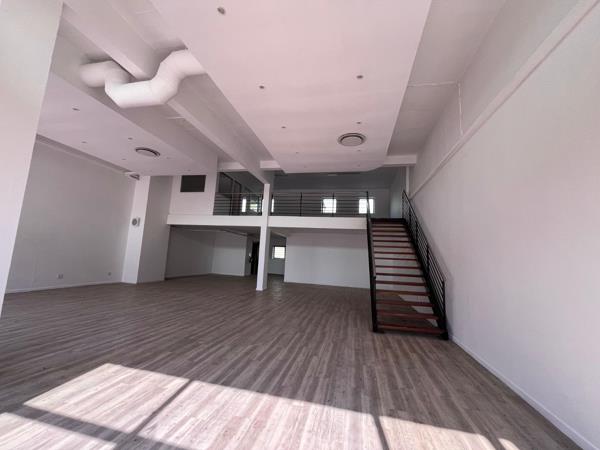 244 m² Retail Space