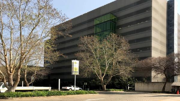 1 120 m² Office Space