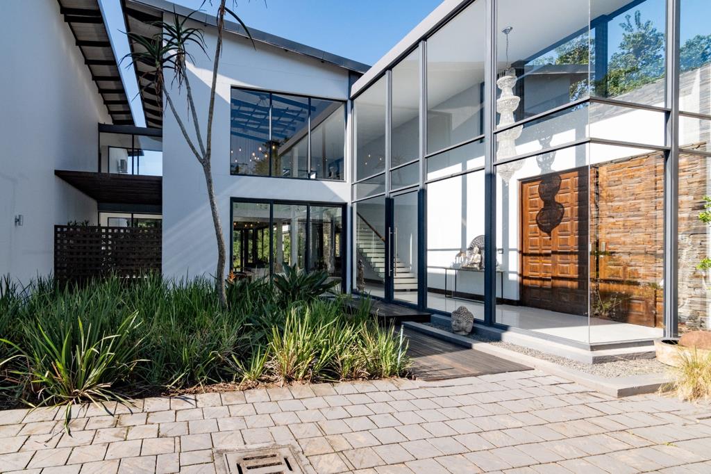 5 Bedroom House